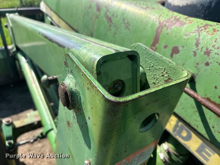 image for item DY3223 John Deere 4230 tractor