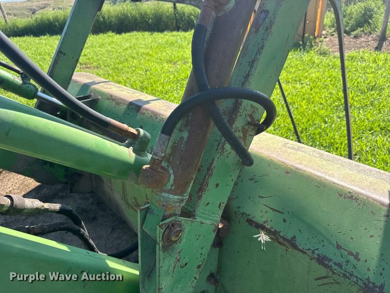 image for item DY3223 John Deere 4230 tractor