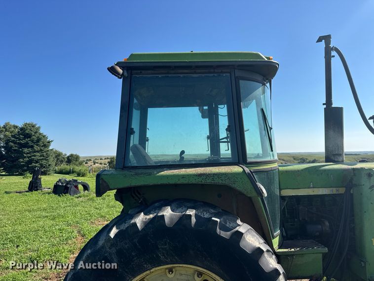 image for item DY3223 John Deere 4230 tractor