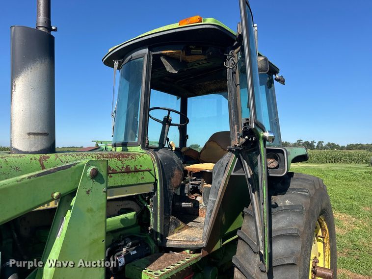 image for item DY3223 John Deere 4230 tractor