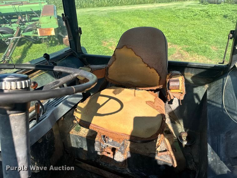 image for item DY3223 John Deere 4230 tractor