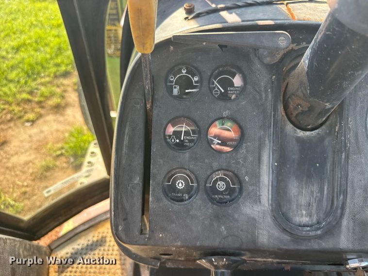 image for item DY3223 John Deere 4230 tractor