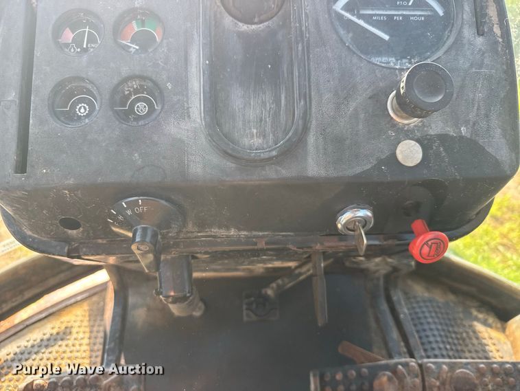 image for item DY3223 John Deere 4230 tractor