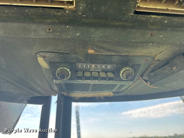 image for item DY3223 John Deere 4230 tractor