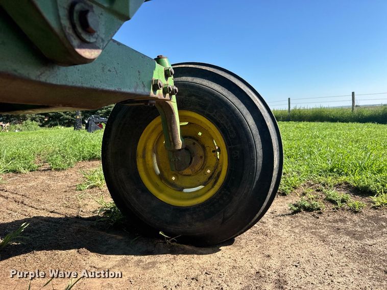 image for item DY3223 John Deere 4230 tractor