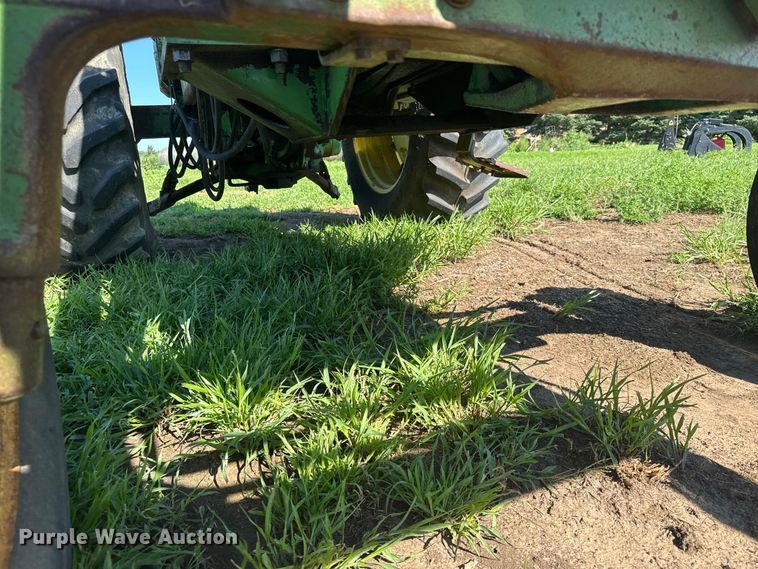 image for item DY3223 John Deere 4230 tractor