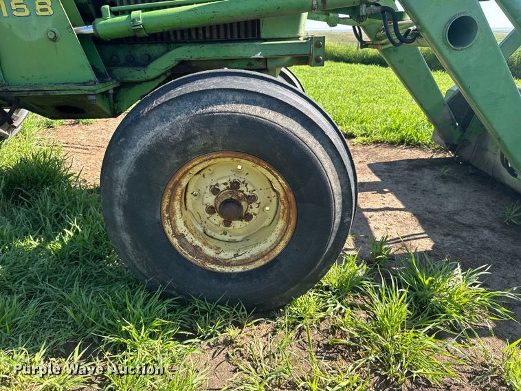 image for item DY3223 John Deere 4230 tractor