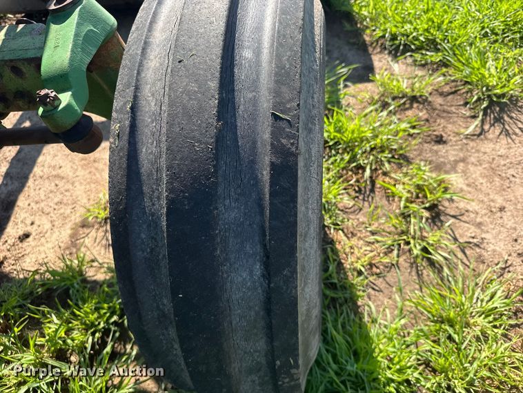 image for item DY3223 John Deere 4230 tractor