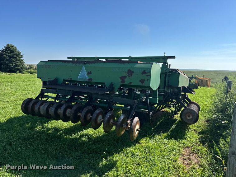 image for item DY3224 Great Plains grain drill
