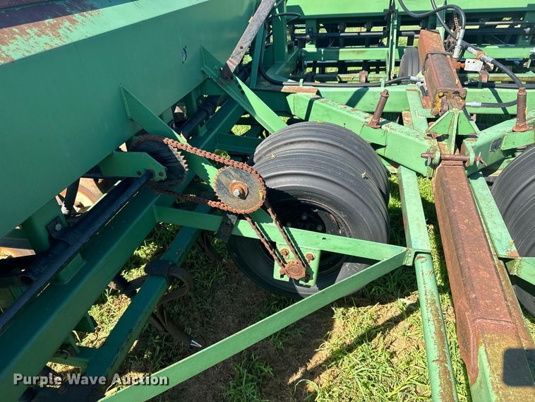 image for item DY3224 Great Plains grain drill