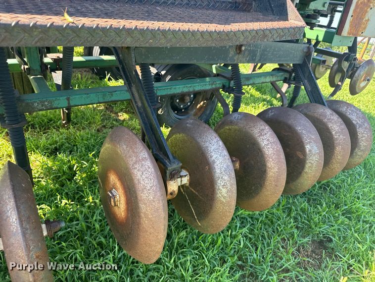 image for item DY3224 Great Plains grain drill
