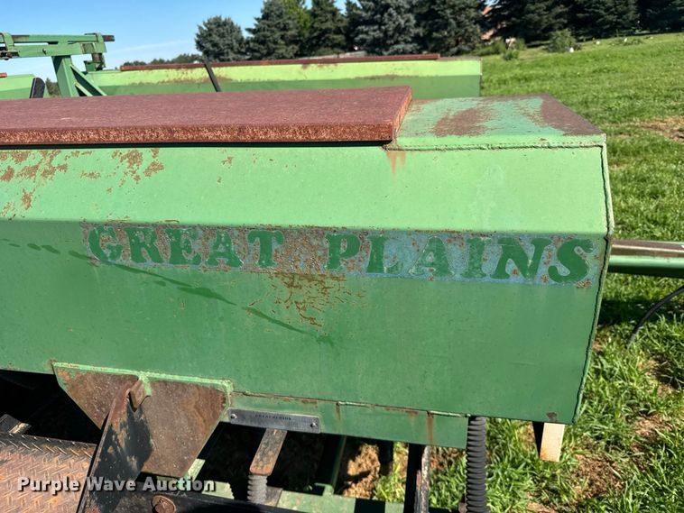 image for item DY3224 Great Plains grain drill