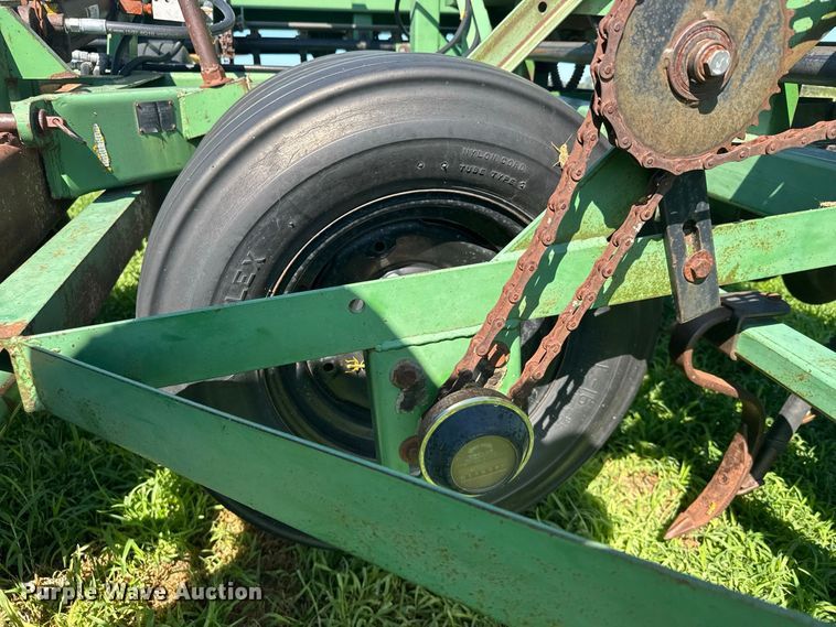 image for item DY3224 Great Plains grain drill