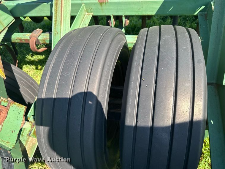 image for item DY3224 Great Plains grain drill
