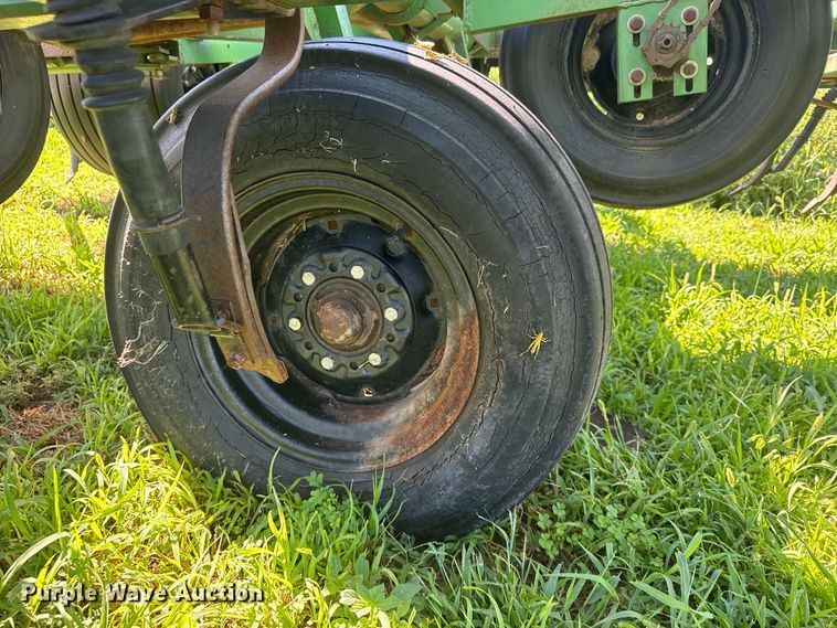 image for item DY3224 Great Plains grain drill