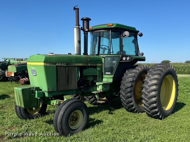 image for item DY3225 1978 John Deere 4640 tractor