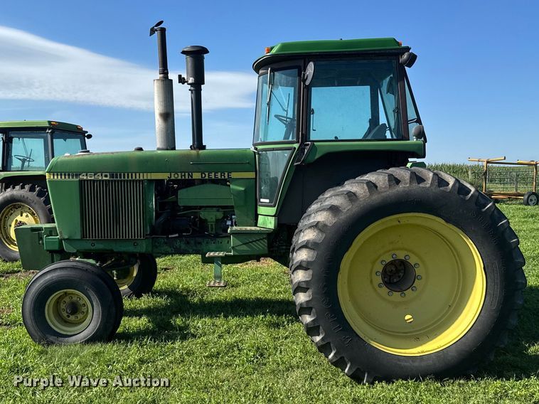 image for item DY3225 1978 John Deere 4640 tractor