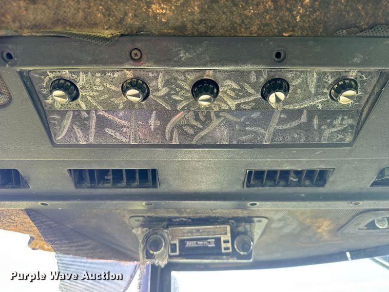 image for item DY3225 1978 John Deere 4640 tractor