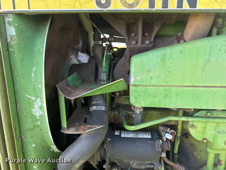 image for item DY3225 1978 John Deere 4640 tractor