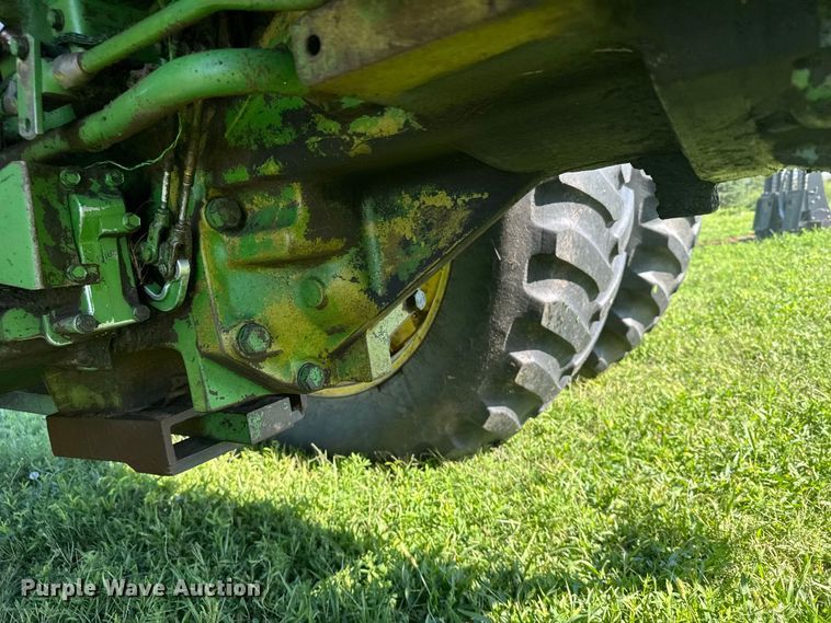 image for item DY3225 1978 John Deere 4640 tractor