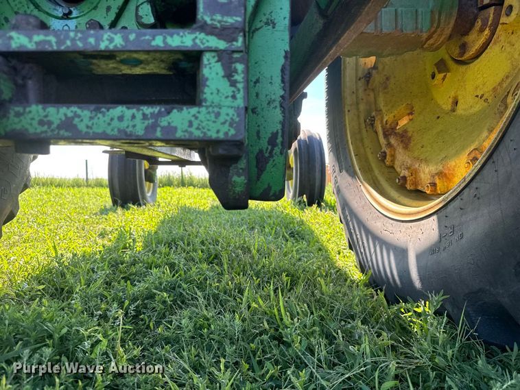 image for item DY3225 1978 John Deere 4640 tractor