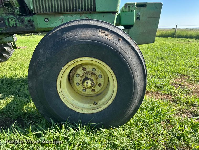 image for item DY3225 1978 John Deere 4640 tractor
