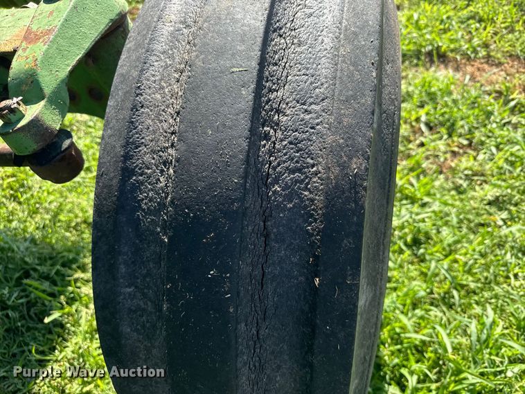 image for item DY3225 1978 John Deere 4640 tractor