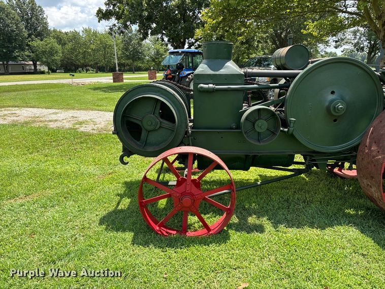 image for item EO4400 1926 Advance-Rumely OilPull M 20/35  tractor