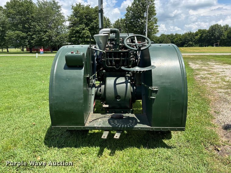 image for item EO4400 1926 Advance-Rumely OilPull M 20/35  tractor