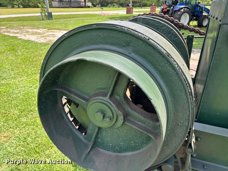 image for item EO4400 1926 Advance-Rumely OilPull M 20/35  tractor