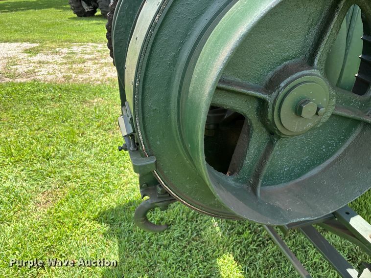 image for item EO4400 1926 Advance-Rumely OilPull M 20/35  tractor