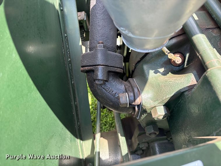 image for item EO4400 1926 Advance-Rumely OilPull M 20/35  tractor