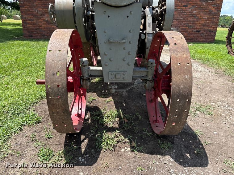 image for item EO4401 1921 International Harvester Titan 10-20 tractor