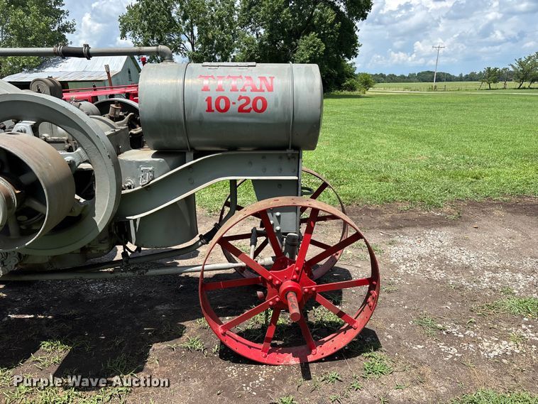 image for item EO4401 1921 International Harvester Titan 10-20 tractor