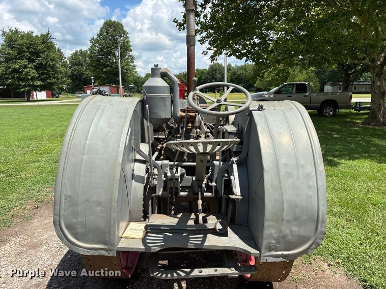 image for item EO4401 1921 International Harvester Titan 10-20 tractor