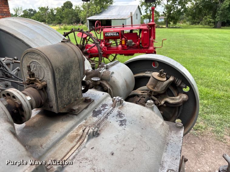 image for item EO4401 1921 International Harvester Titan 10-20 tractor