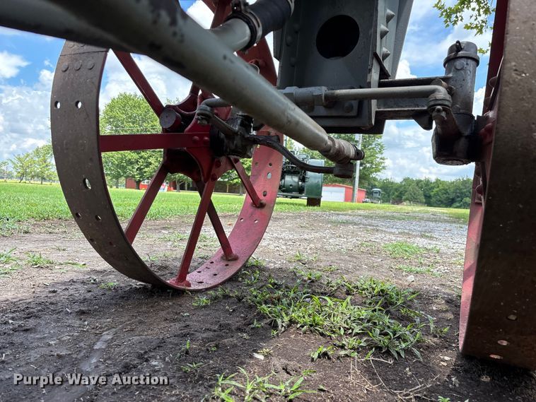 image for item EO4401 1921 International Harvester Titan 10-20 tractor