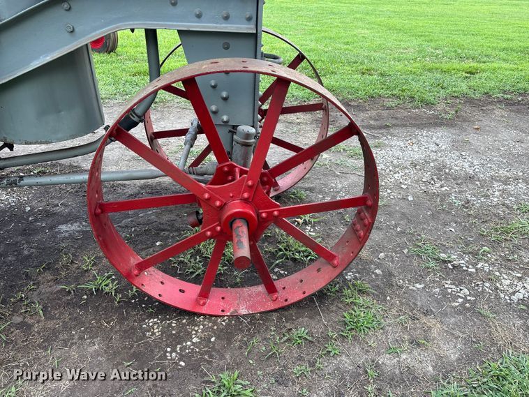 image for item EO4401 1921 International Harvester Titan 10-20 tractor