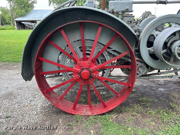 image for item EO4401 1921 International Harvester Titan 10-20 tractor