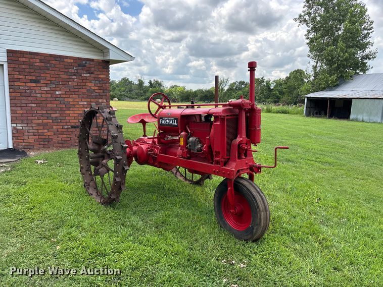 image for item EO4402 1935 International Harvester Farmall  F-12 tractor