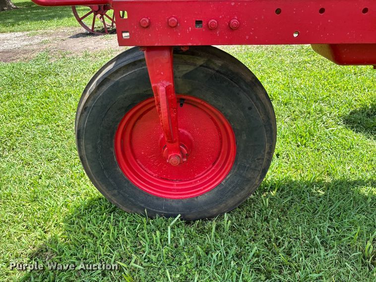 image for item EO4402 1935 International Harvester Farmall  F-12 tractor