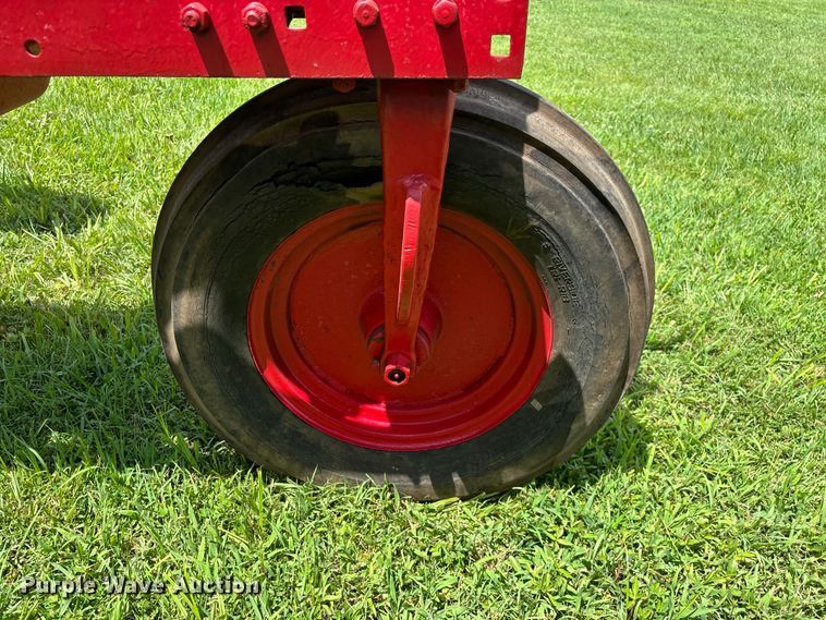 image for item EO4402 1935 International Harvester Farmall  F-12 tractor