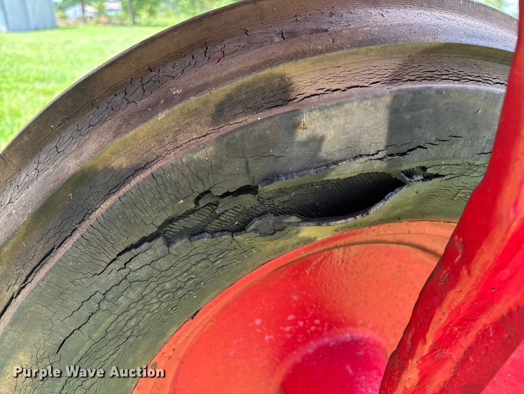 image for item EO4402 1935 International Harvester Farmall  F-12 tractor
