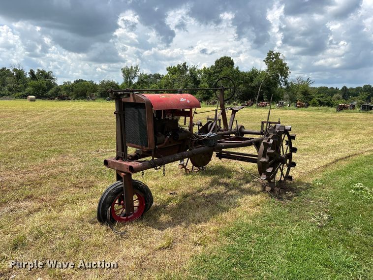 image for item EO4403 Thieman Harvester kit tractor