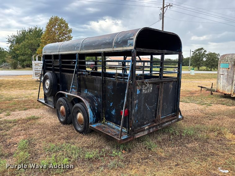 image for item EO4480 1978 Chief's  livestock trailer