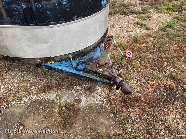 image for item EO4480 1978 Chief's  livestock trailer