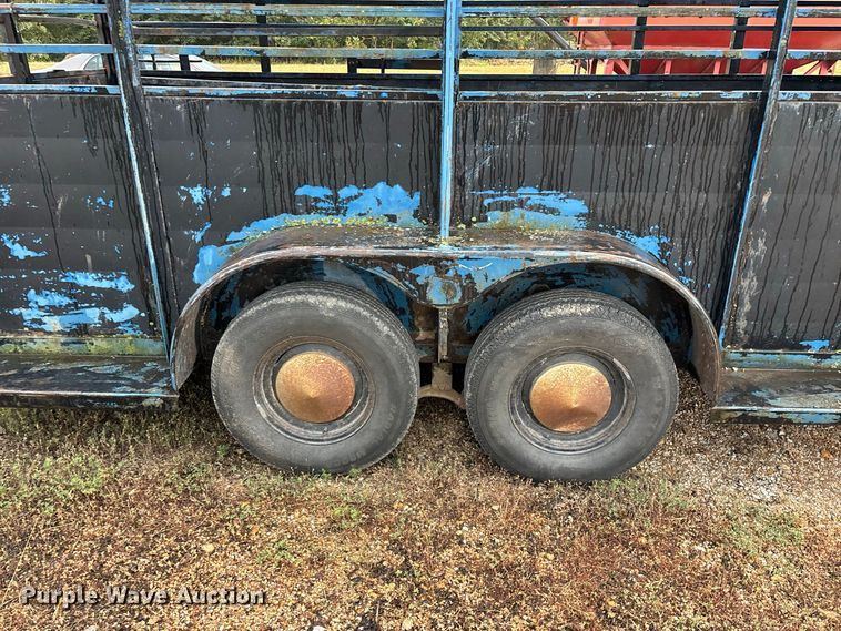 image for item EO4480 1978 Chief's  livestock trailer
