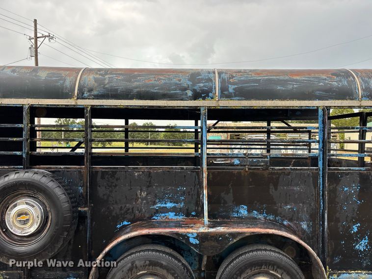 image for item EO4480 1978 Chief's  livestock trailer