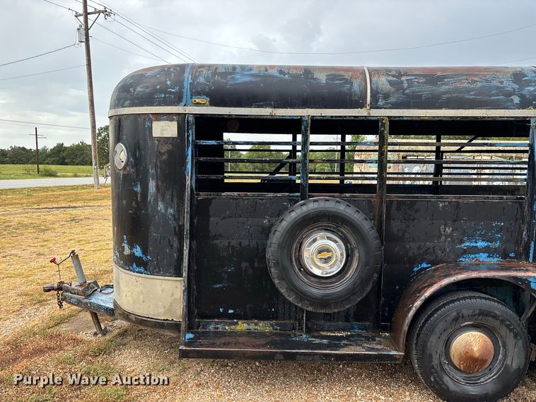 image for item EO4480 1978 Chief's  livestock trailer