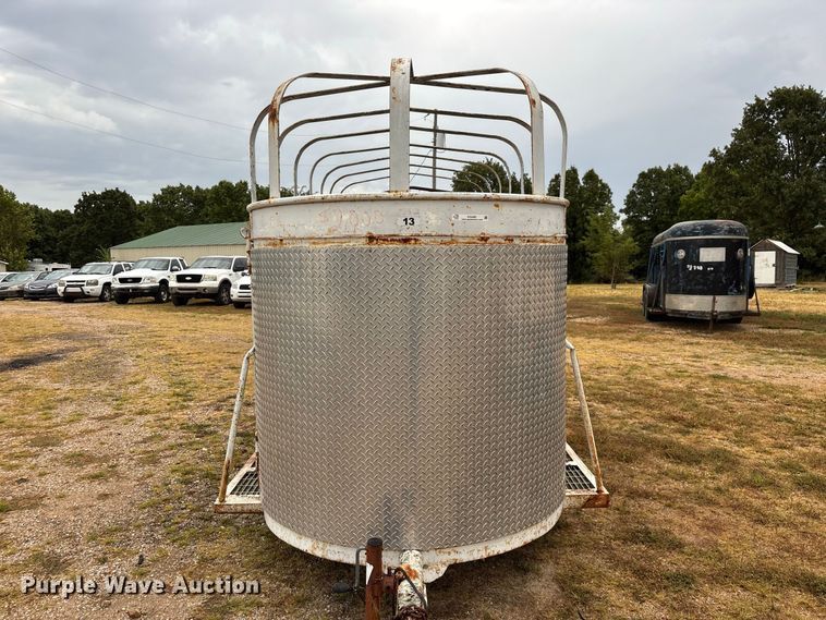 image for item EO4481 1968 Hale  livestock trailer
